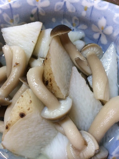 山芋としめじの煮物-レシピのメイン写真