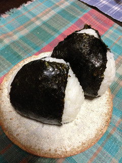 納豆チーズをおむすびでo(^_-)O-レシピのメイン写真