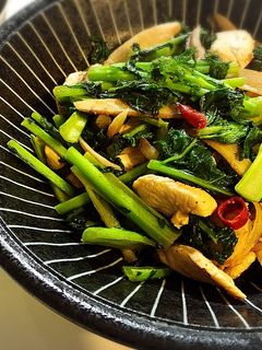 かき菜と鶏胸肉のニンニク醤油炒め-レシピのメイン写真