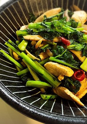 かき菜と鶏胸肉のニンニク醤油炒め-レシピのメイン写真