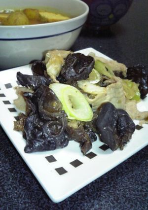 ヘルシー満腹ブタとキクラゲ炒め-レシピのメイン写真