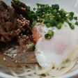 牛しぐれ煮温卵うどん(とろろ付き)☆