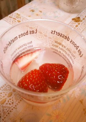 お花見に♡いちごいり炭酸ゼリー-レシピのメイン写真