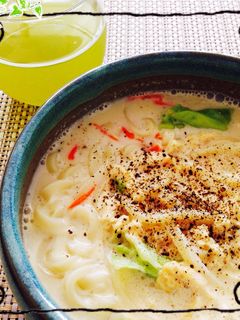 鍋キューブ濃厚白湯*煮込みうどん*-レシピのメイン写真