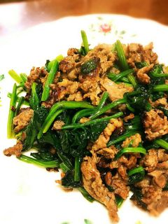 牛肉とほうれん草の炒め物-レシピのメイン写真