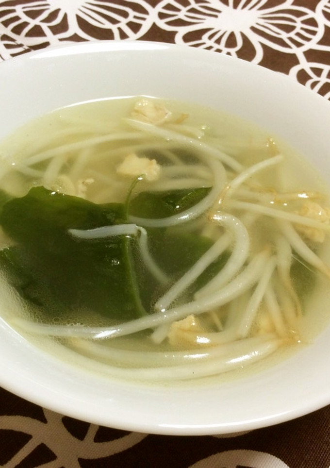 もやしとワカメと鶏皮の中華スープ-レシピのメイン写真