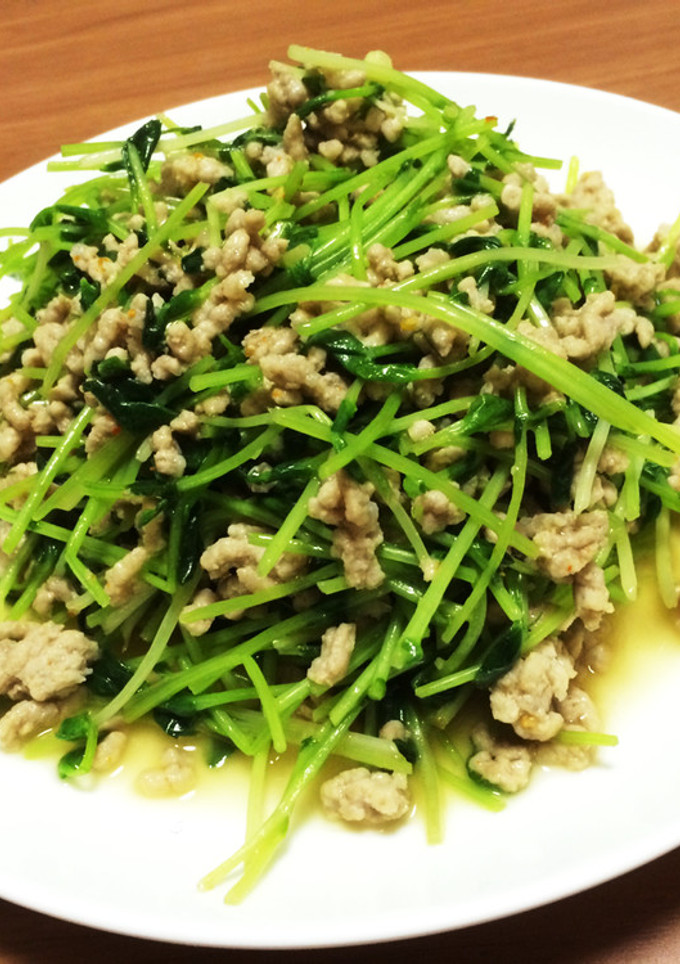 〈ビールのつまみ〉豆苗&ひき肉の簡単炒め-レシピのメイン写真