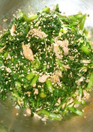 春菊とツナ缶のごま和え♪コチュジャン-レシピのメイン写真