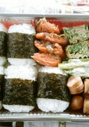 定番！みんな大好き♡鮭弁当-レシピのメイン写真