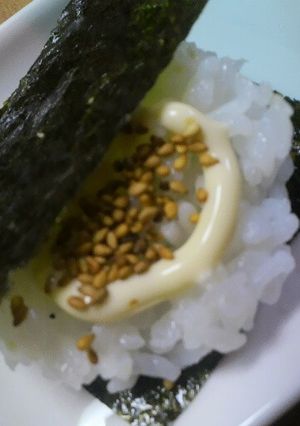 簡単金ゴマにぎらーず-レシピのメイン写真