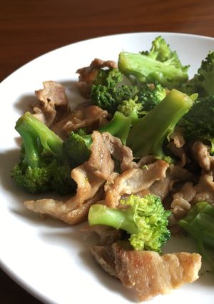 【すぐできて簡単】豚肉とブロッコリー炒め-レシピのメイン写真
