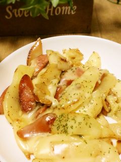 ぱぱっと!じゃがいもとソーセージの炒め物-レシピのメイン写真