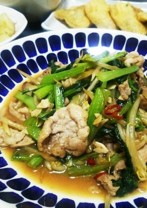 ご飯がススム～！豚肉小松菜炒め☆-レシピのメイン写真