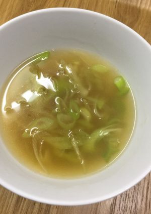 白ねぎだけのコンソメスープ-レシピのメイン写真