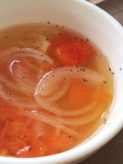 簡単美味しい♪玉ねぎとトマトのスープ-レシピのメイン写真