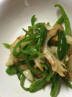 お弁当に簡単♡竹輪とピーマンのマヨ炒め♬-レシピのメイン写真