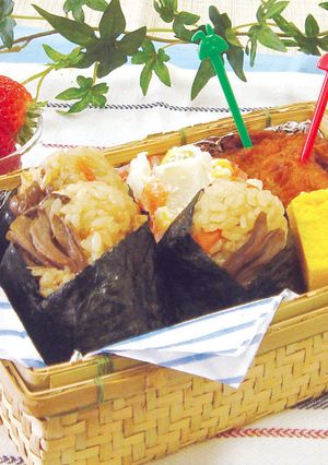 簡単！まいたけおにぎり弁当　お花見に-レシピのメイン写真
