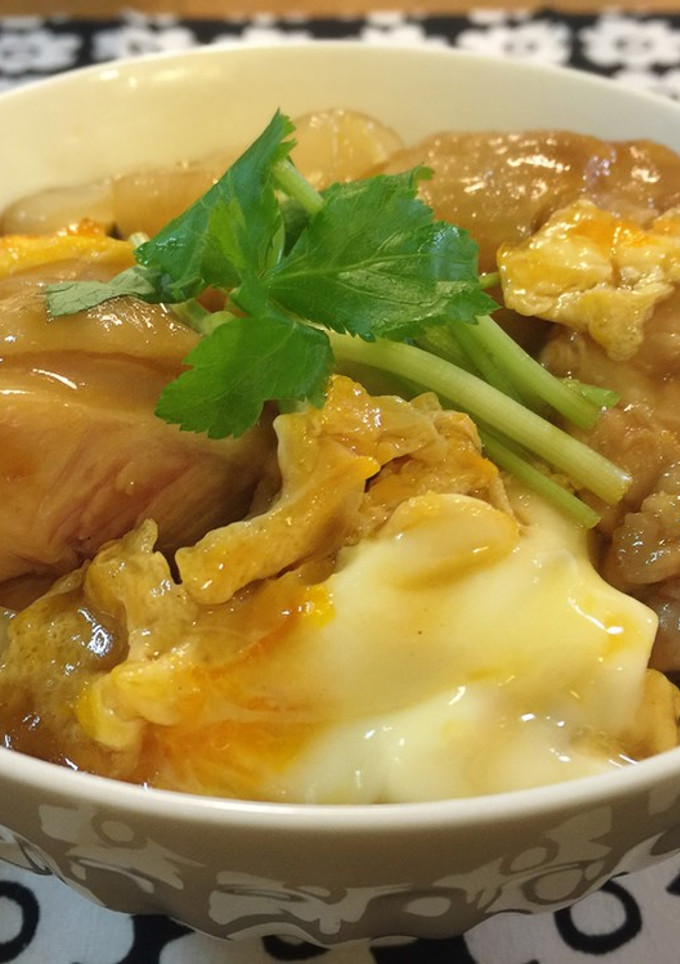 初めてでも簡単♪ふわとろ卵の親子丼-レシピのメイン写真