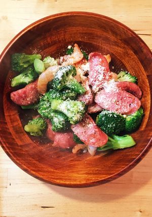 ＊ブロッコリーとウィンナーのホットサラダ-レシピのメイン写真