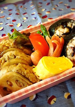 お弁当に。シャキモチ蓮根つくねハンバーグ-レシピのメイン写真