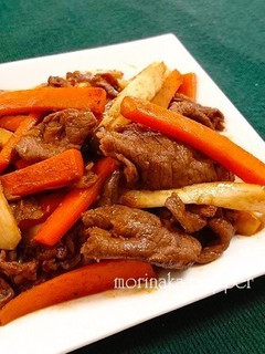 簡単!牛肉と人参の甘辛コチュジャン炒め-レシピのメイン写真