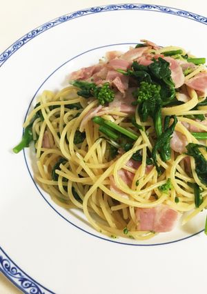 ランチ、夕飯に。菜の花とベーコンのパスタ-レシピのメイン写真