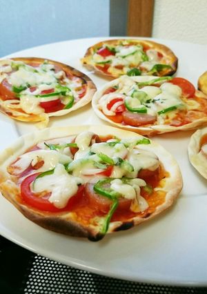 余った餃子の皮でピザ-レシピのメイン写真