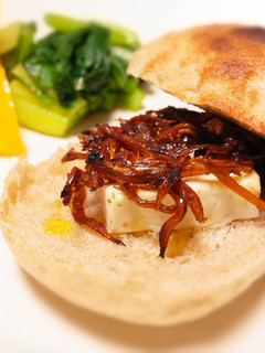 【意外な相性!】釘煮とチーズのバーガー-レシピのメイン写真