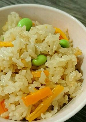 舞茸の彩り炊き込みご飯-レシピのメイン写真