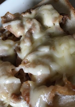 トースト チーズインお肉-レシピのメイン写真