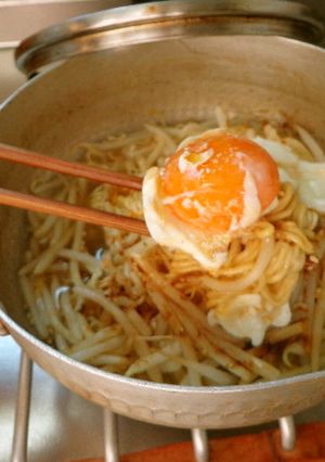 最速の煮卵の袋麺-レシピのメイン写真