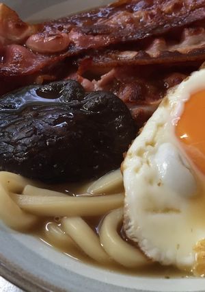 倫敦で和食がまさかの進化！欧風朝食うどん-レシピのメイン写真