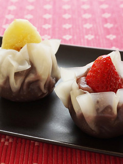 餃子皮でフルーツ大福-レシピのメイン写真