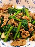 ラム肉と茎立菜のオイスターソース炒め