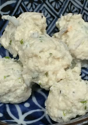 離乳食後期★ふわふわ鶏肉だんご-レシピのメイン写真