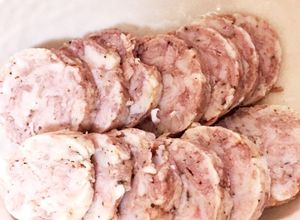 安い小間切れ肉で簡単！自家製豚ハム-レシピのメイン写真