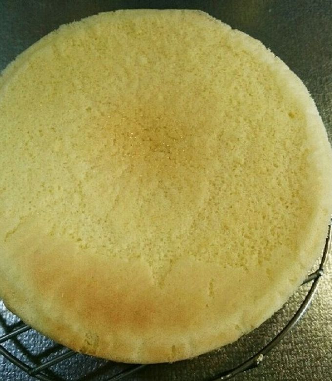 ダッチオーブンでスポンジケーキ-レシピのメイン写真
