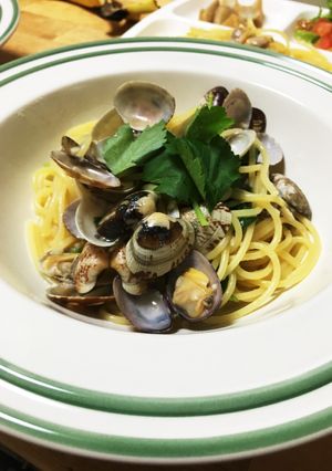アサリの酒蒸しからパスタ、うどんへ-レシピのメイン写真