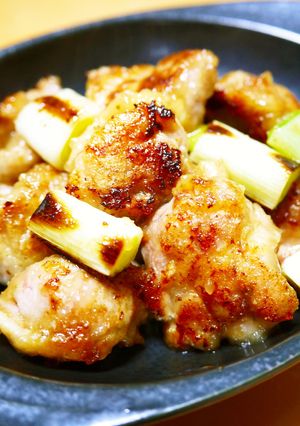 鶏もも肉がぷりぷり！焼き鳥風ゆず胡椒焼き-レシピのメイン写真