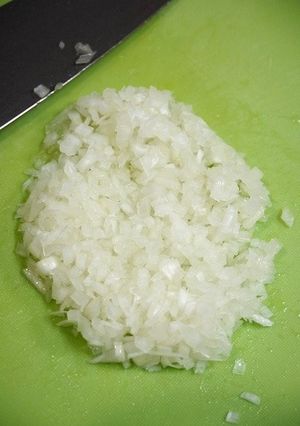 初心者向き♪玉葱のみじん切り(極小)-レシピのメイン写真