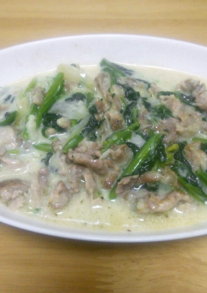 豚肉とほうれん草のクリーム煮-レシピのメイン写真