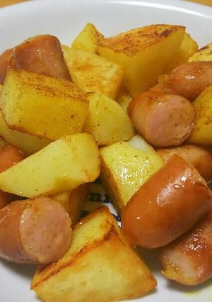 隙間に！じゃがいもとウィンナーのカレー味-レシピのメイン写真