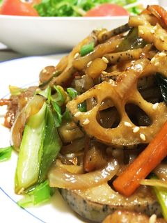 豚肉と蓮根・たっぷり野菜の甘辛炒め-レシピのメイン写真