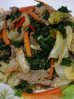 パセリの大量消費に!パセリ牛肉炒め-レシピのメイン写真