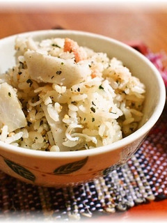 金ごまたっぷり炊き込みご飯-レシピのメイン写真