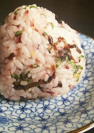 五穀米の大葉塩昆布おにぎり-レシピのメイン写真