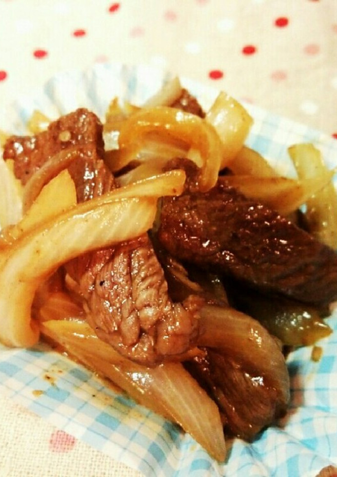 お弁当に！牛肉と玉ねぎのオイスター炒め-レシピのメイン写真