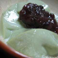 รูปของ レンジで超簡単♬抹茶ミルクプリン☻