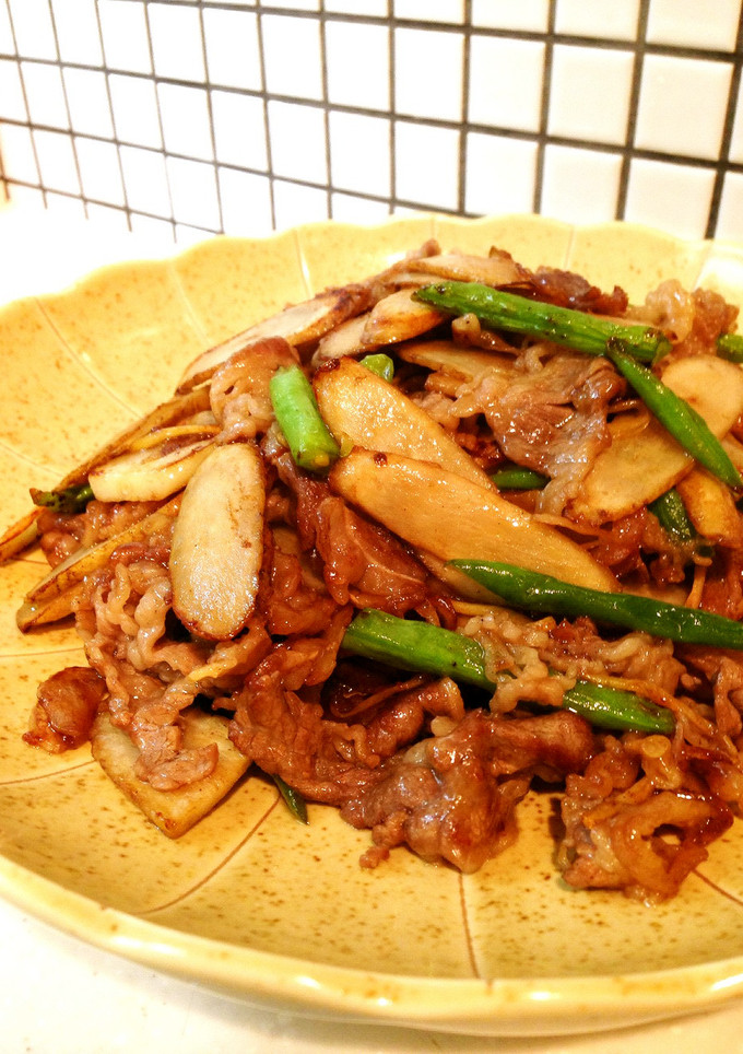 春☆激ウマ！新ごぼうといんげんの牛肉炒め-レシピのメイン写真