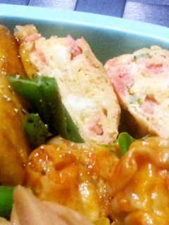 鶏そぼろを使って☆親子?卵焼き-レシピのメイン写真